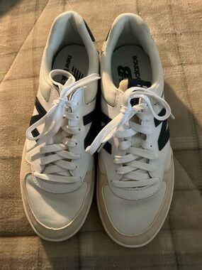 Womens New Balance shoes